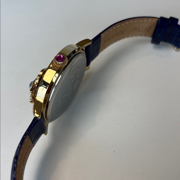 Betsey Johnson Starfish Sea Shell and Crab Watch - Picture 3 of 6